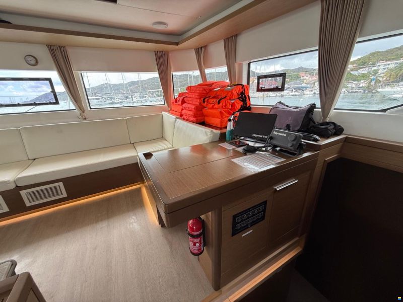 Lagoon 50