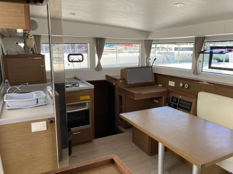 Lagoon 40