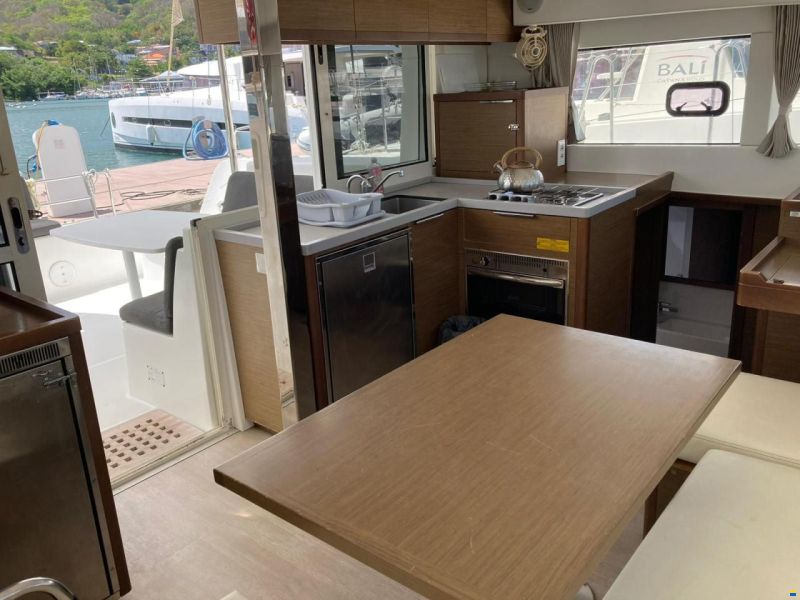 Lagoon 40