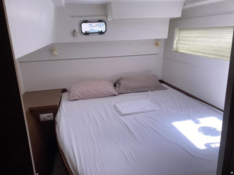 Lagoon 40