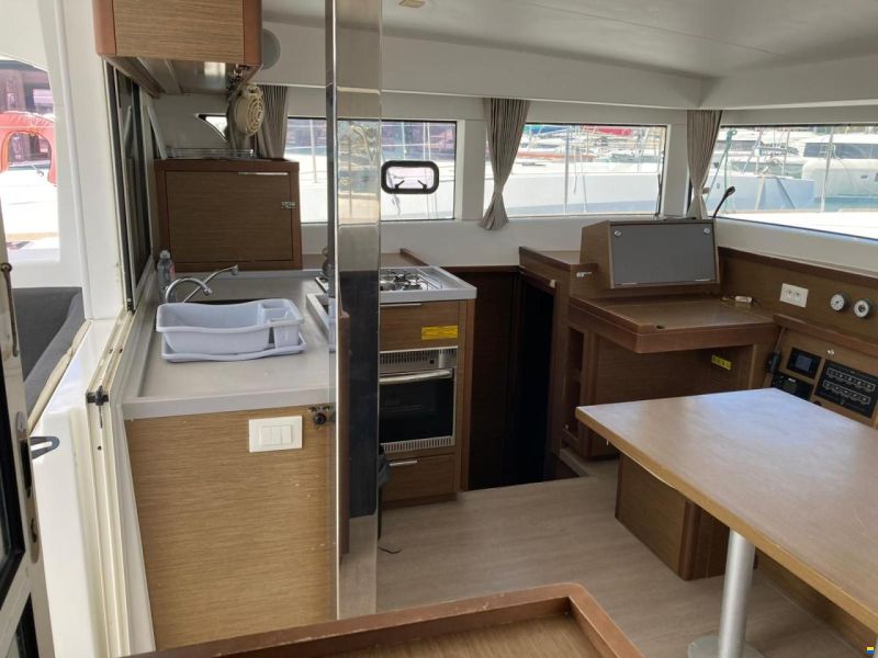 Lagoon 40