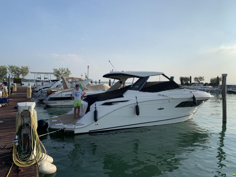 Sea Ray 320 Sundancer