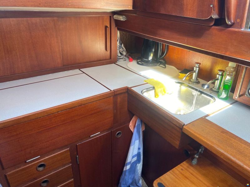Hallberg-Rassy Mistral 33