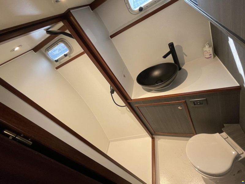 Privateer 37 Hybride
