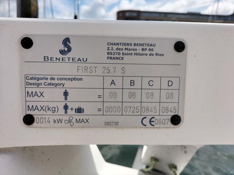 Beneteau First 25.7