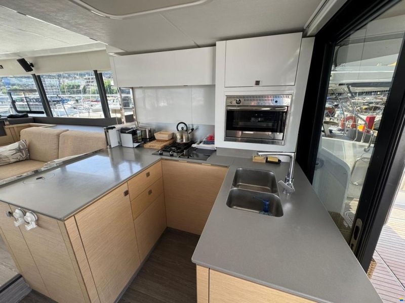 Fountaine Pajot MY 44