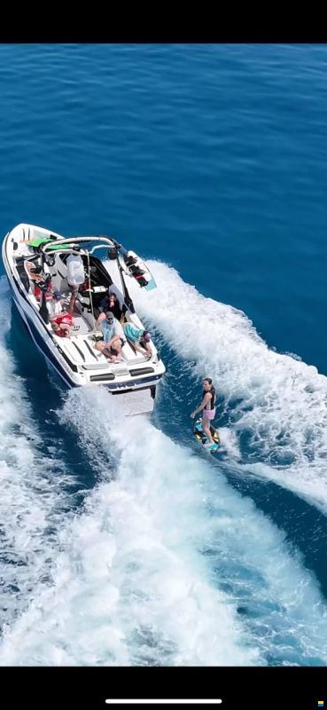Malibu Wakesetter 22 LSV