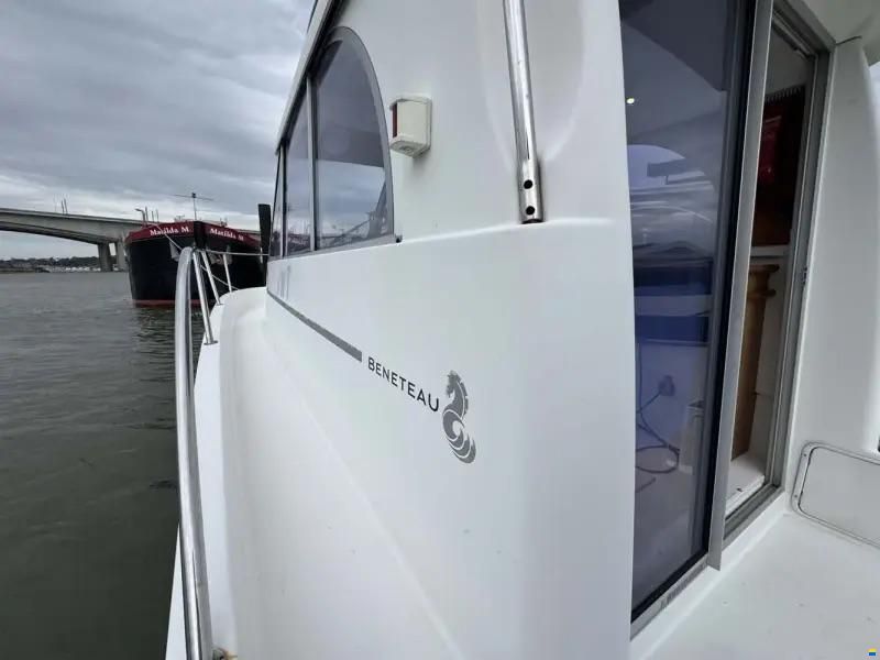 Beneteau Antares 760