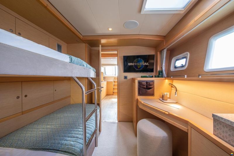 Lagoon 620