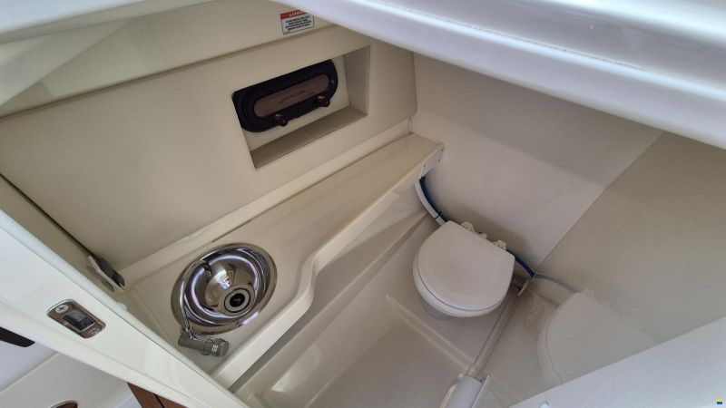 Sea Ray SLX 250 Europe