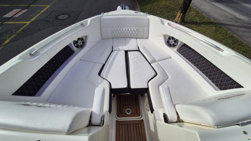 Sea Ray SLX 250 Europe