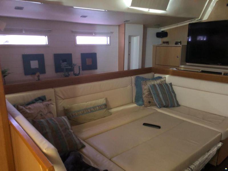Bavaria 55