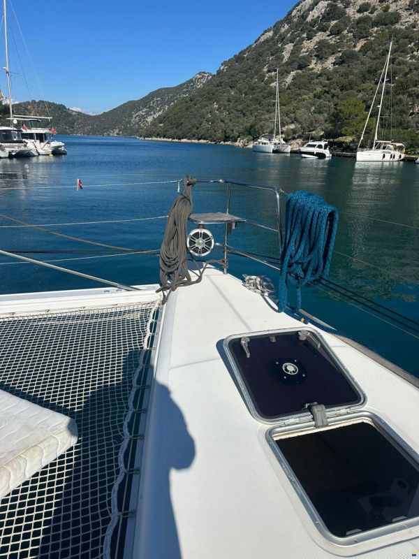 Lagoon 620