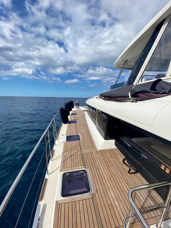 Lagoon 630