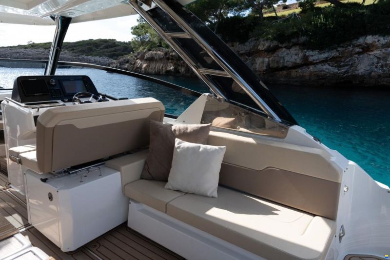 AQUILA 32 Sport