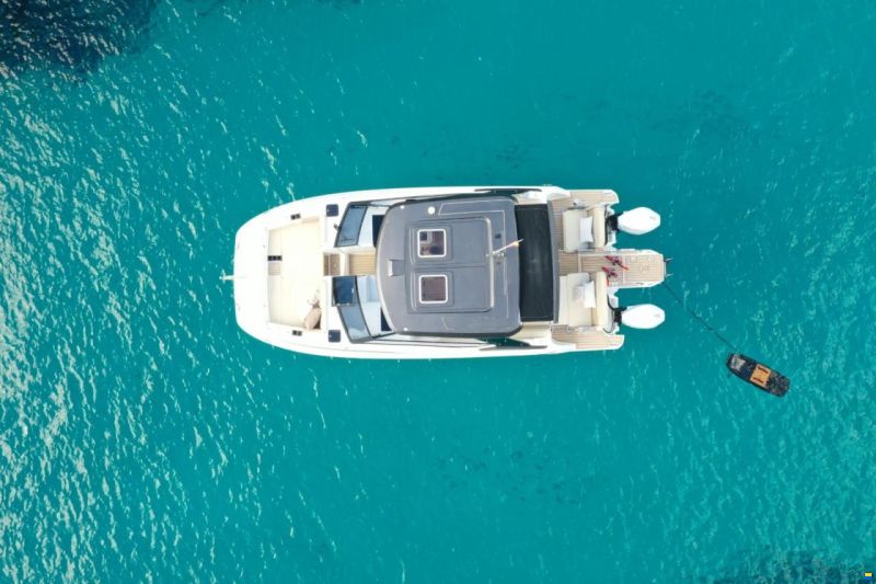 AQUILA 32 Sport