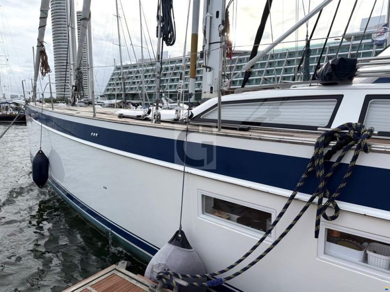 Hallberg-Rassy 57