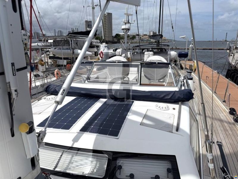Hallberg-Rassy 57