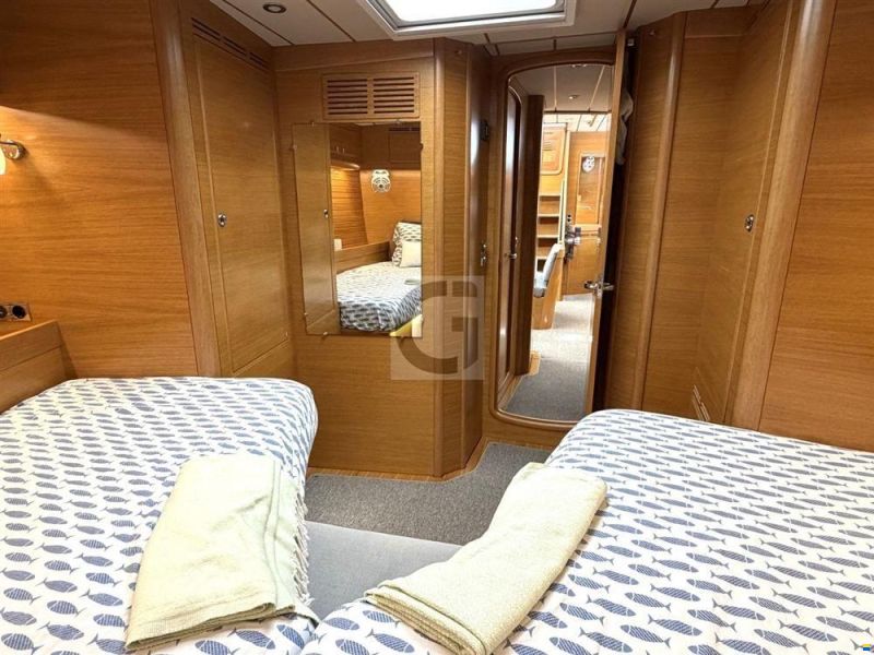 Hallberg-Rassy 57