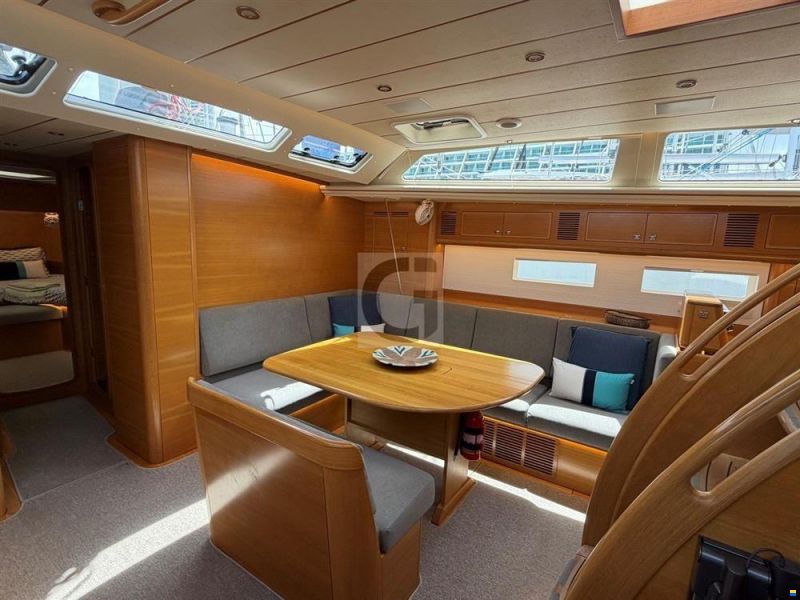 Hallberg-Rassy 57