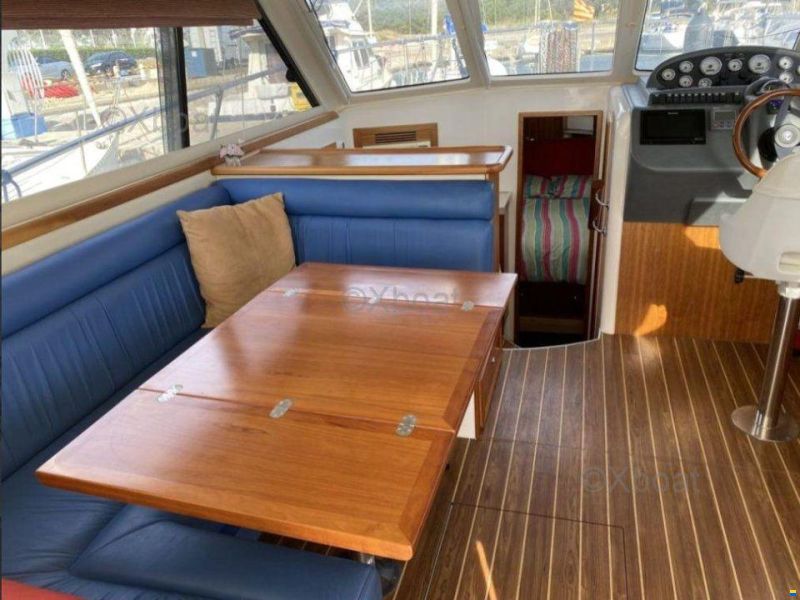 Riviera 33