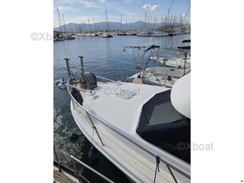 Riviera 33