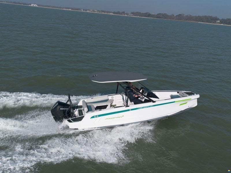 Axopar 22 T-Top Revolve