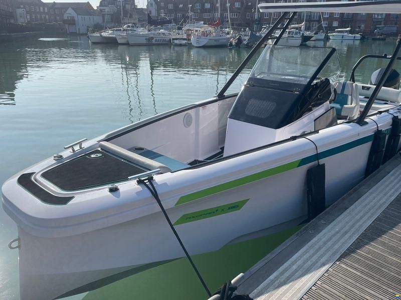 Axopar 22 T-Top Revolve