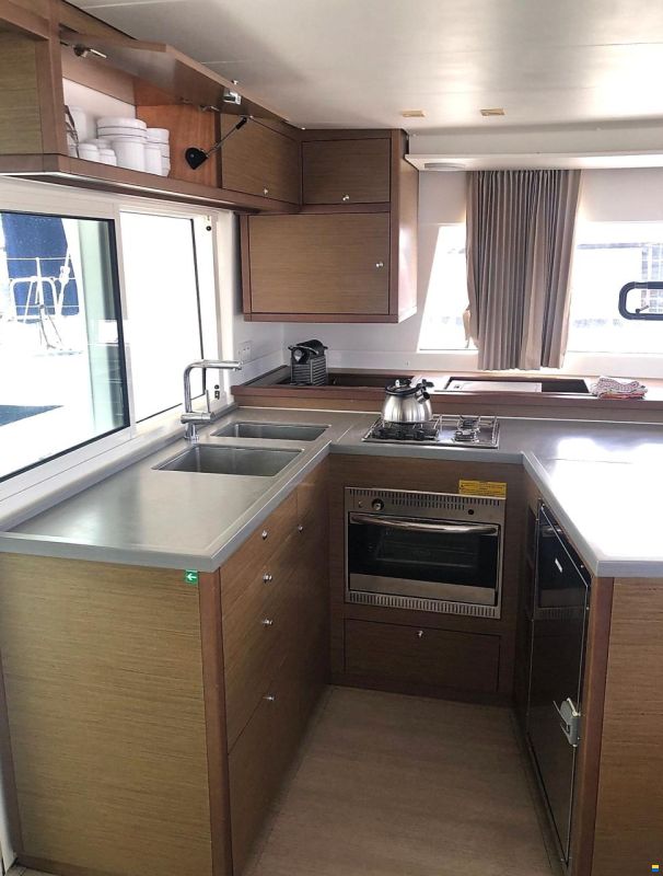 Lagoon 450