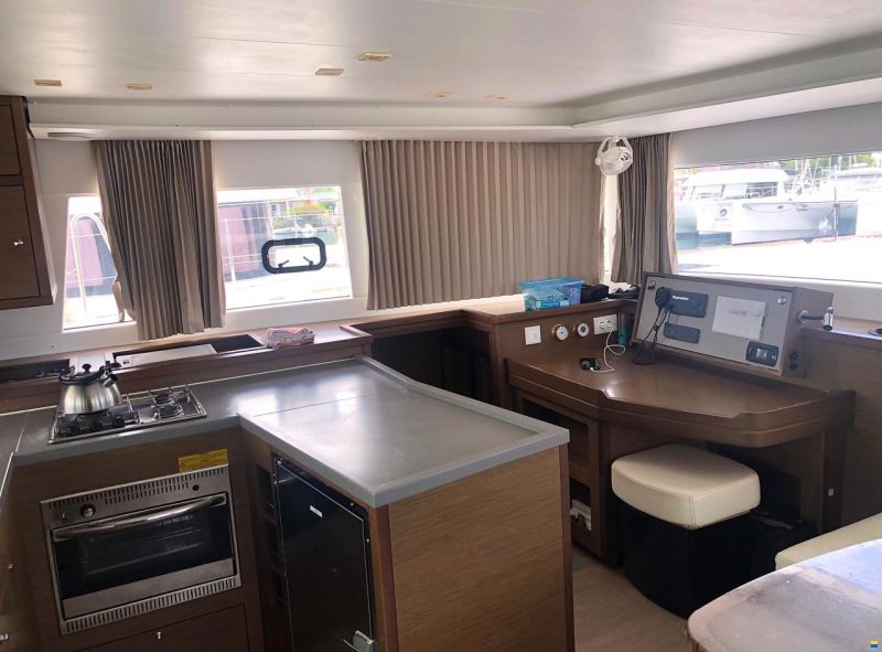 Lagoon 450