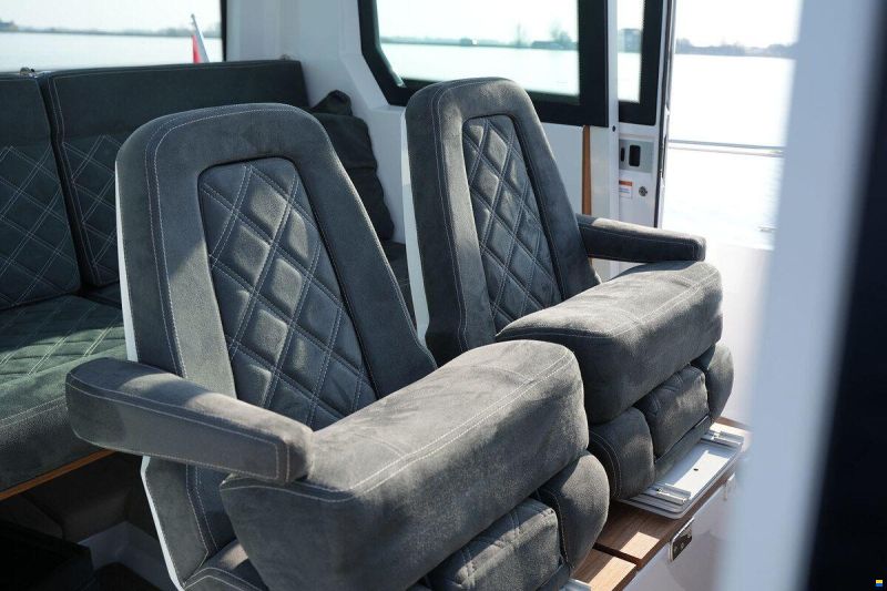 Axopar 28 Cabin - AC