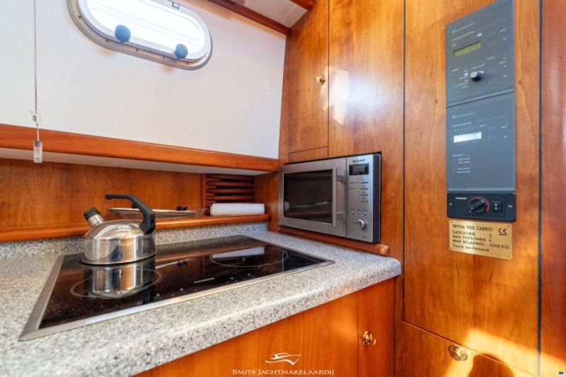 Tryvia 1100 OK Cabrio Spiegeldeur
