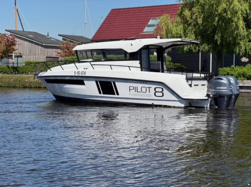 Finnmaster Pilot 8 - 2 X Yamaha F200