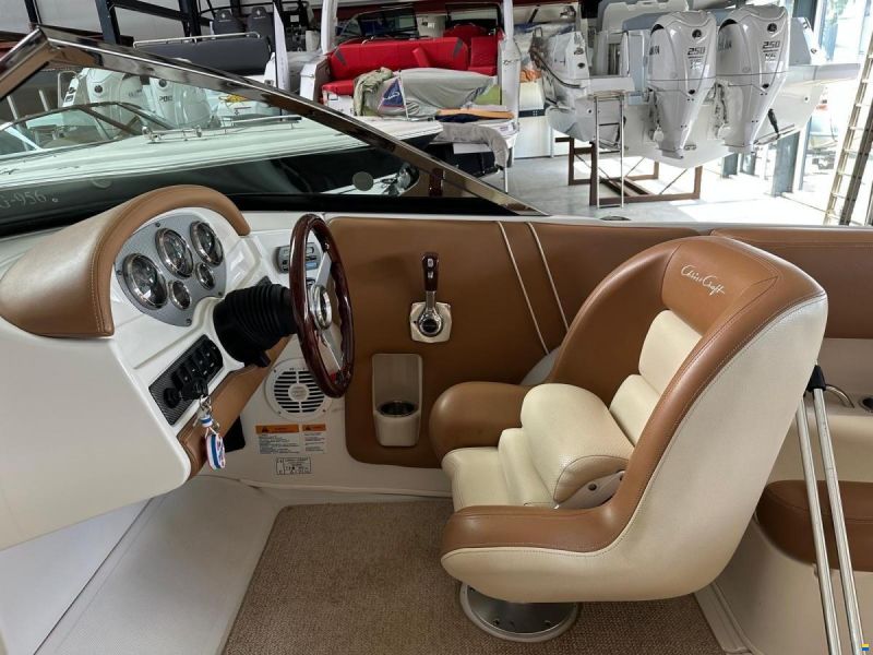 Chris Craft Lancer 22 Heritage Edition