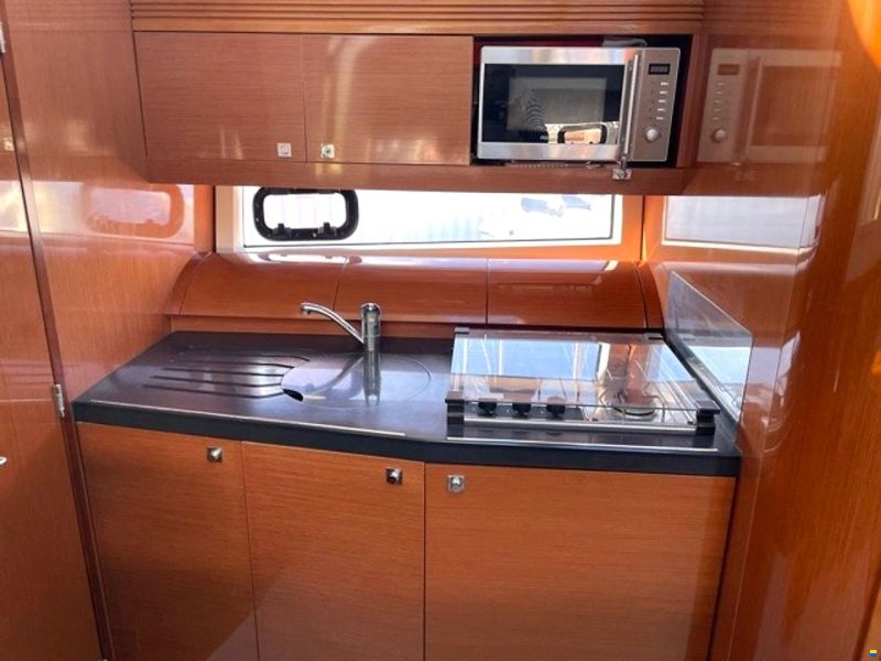 Jeanneau Leader 10