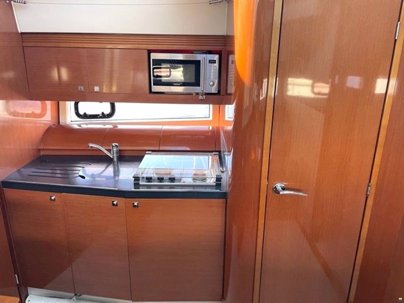 Jeanneau Leader 10