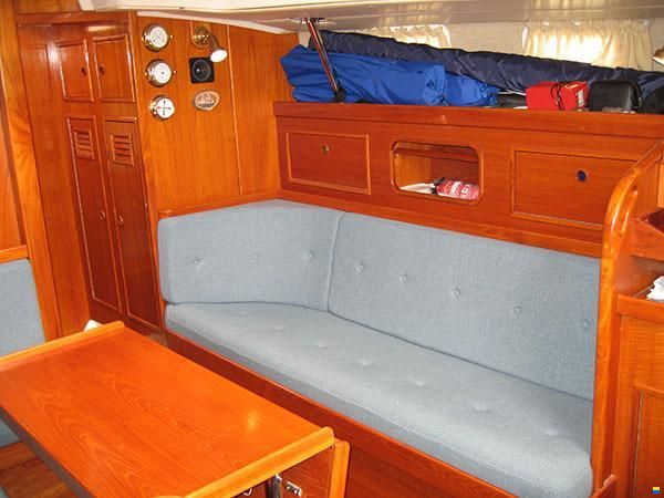 Contest 38s Ketch