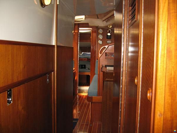 Contest 38s Ketch