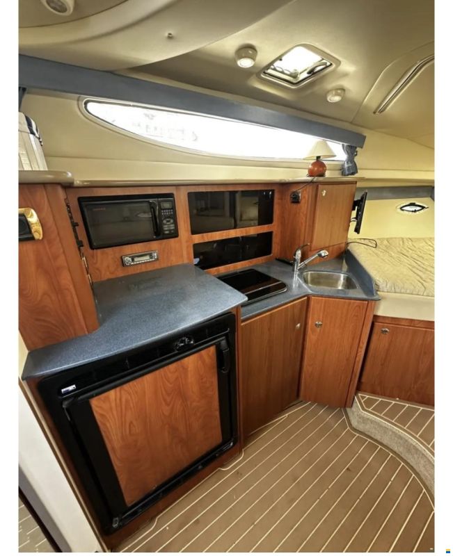 Bayliner 305