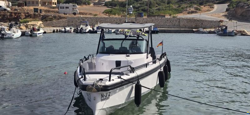 Axopar 28 T-Top