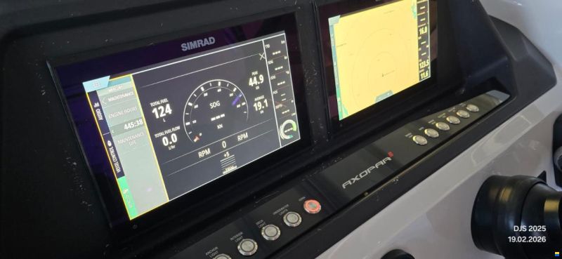 Axopar 28 T-Top