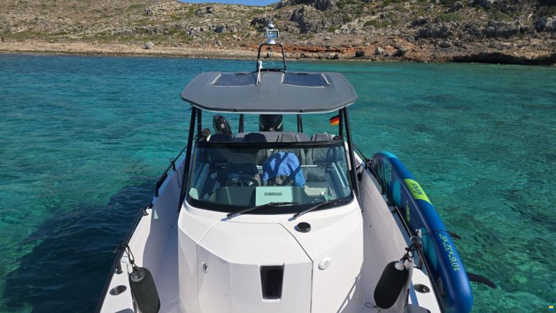 Axopar 28 T-Top