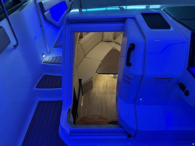 Sea Ray Sundancer 320