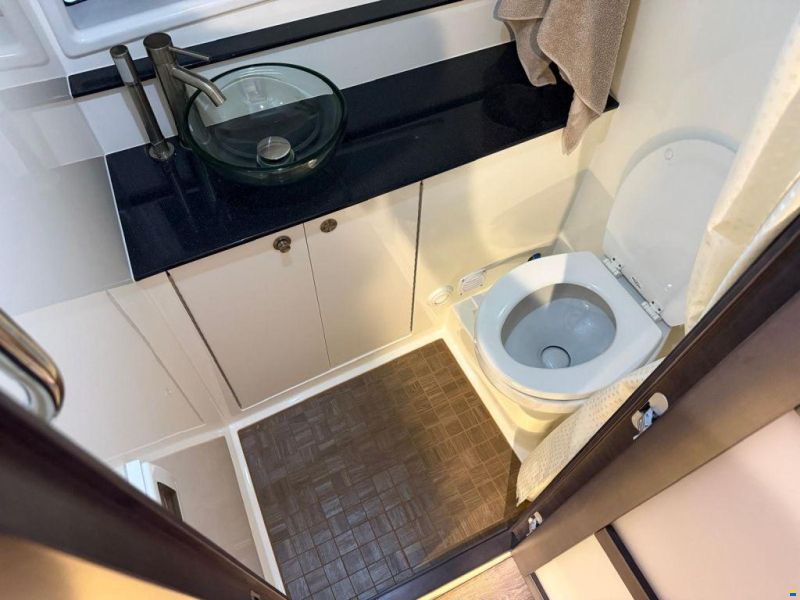 Sea Ray Sundancer 320