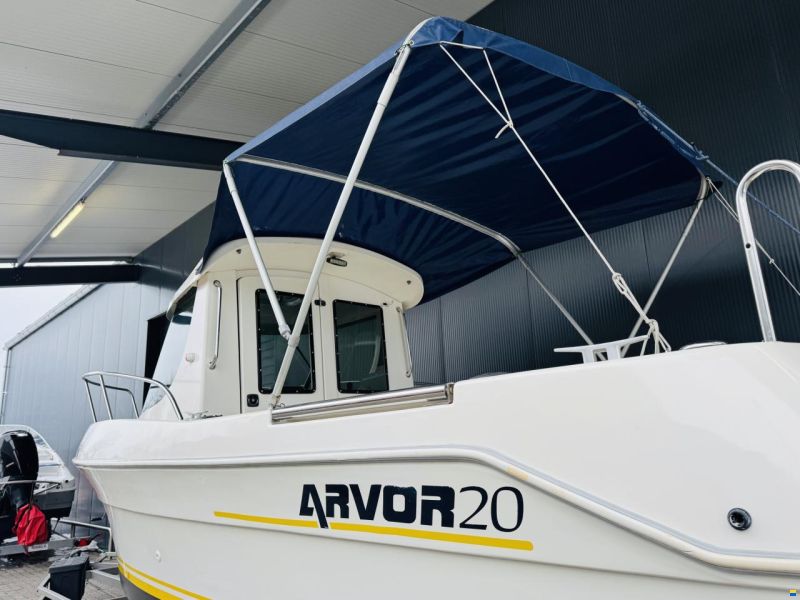 Arvor 20