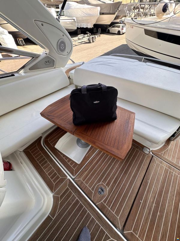 Cranchi Endurance 33
