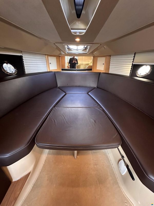 Cranchi Endurance 33