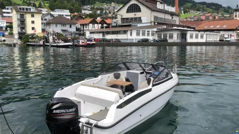 Bella 500 Bowrider