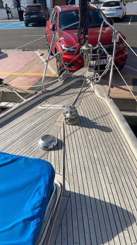 Hallberg-Rassy 352