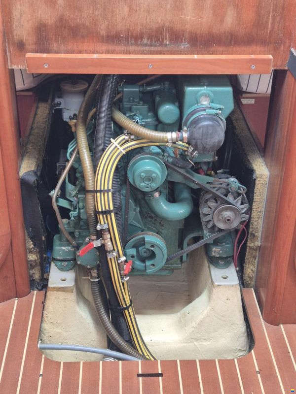 Dufour 40 Performance